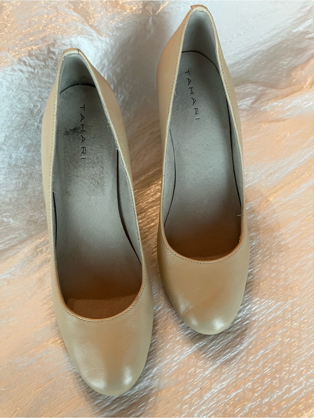 Tahari Beige Leather Round-Toe Pumps